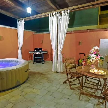 Lunamia&pool Nyaraló Alessano